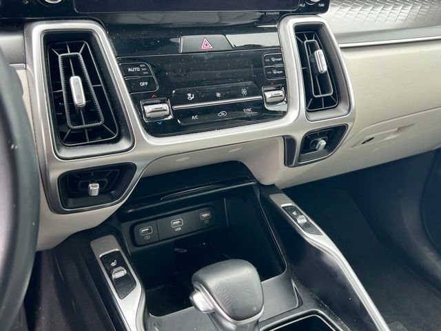 Certified 2022 Kia Sorento S FWD image 20