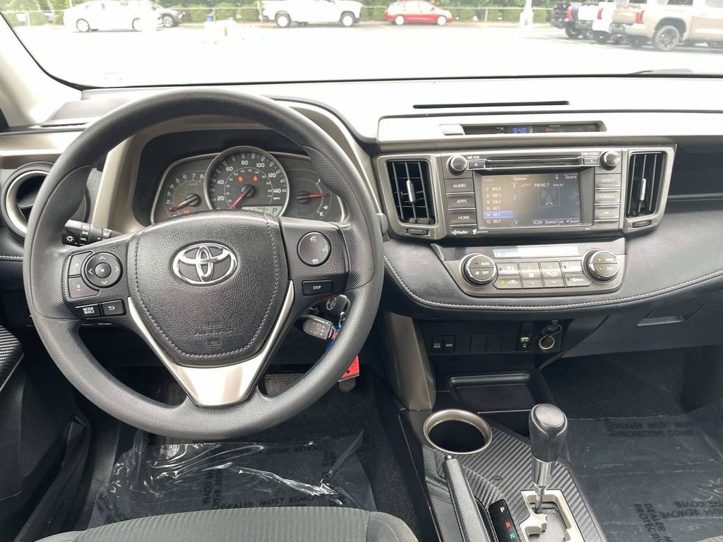Used 2014 Toyota RAV4 XLE FWD image 15