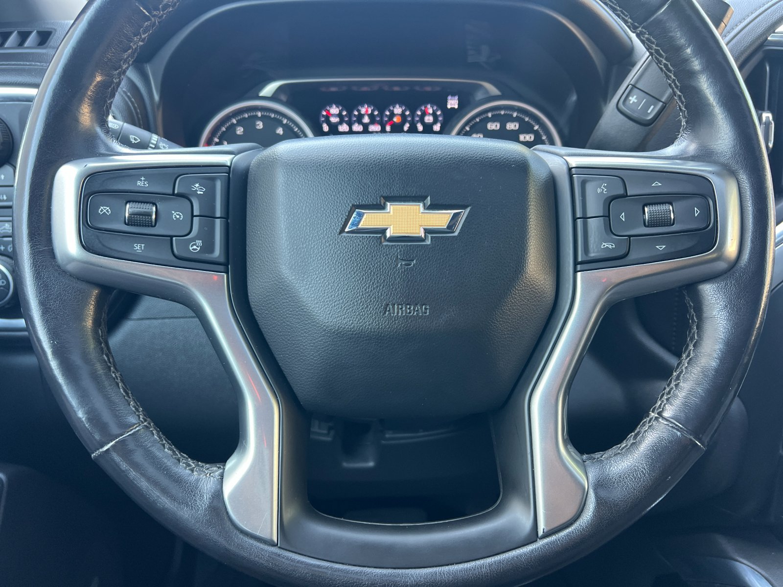 Used 2020 Chevrolet Silverado 1500 LTZ w/ LTZ Plus Package AWD/4WD image 22