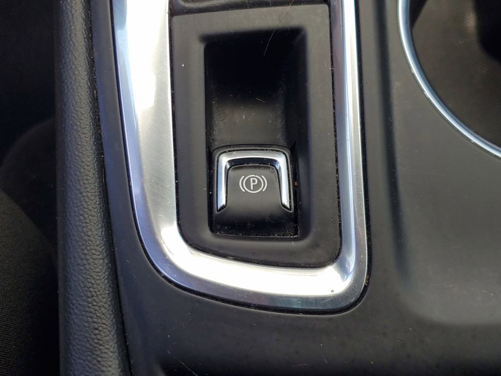 Used 2022 Chevrolet Equinox LS w/ LS Convenience Package image 29