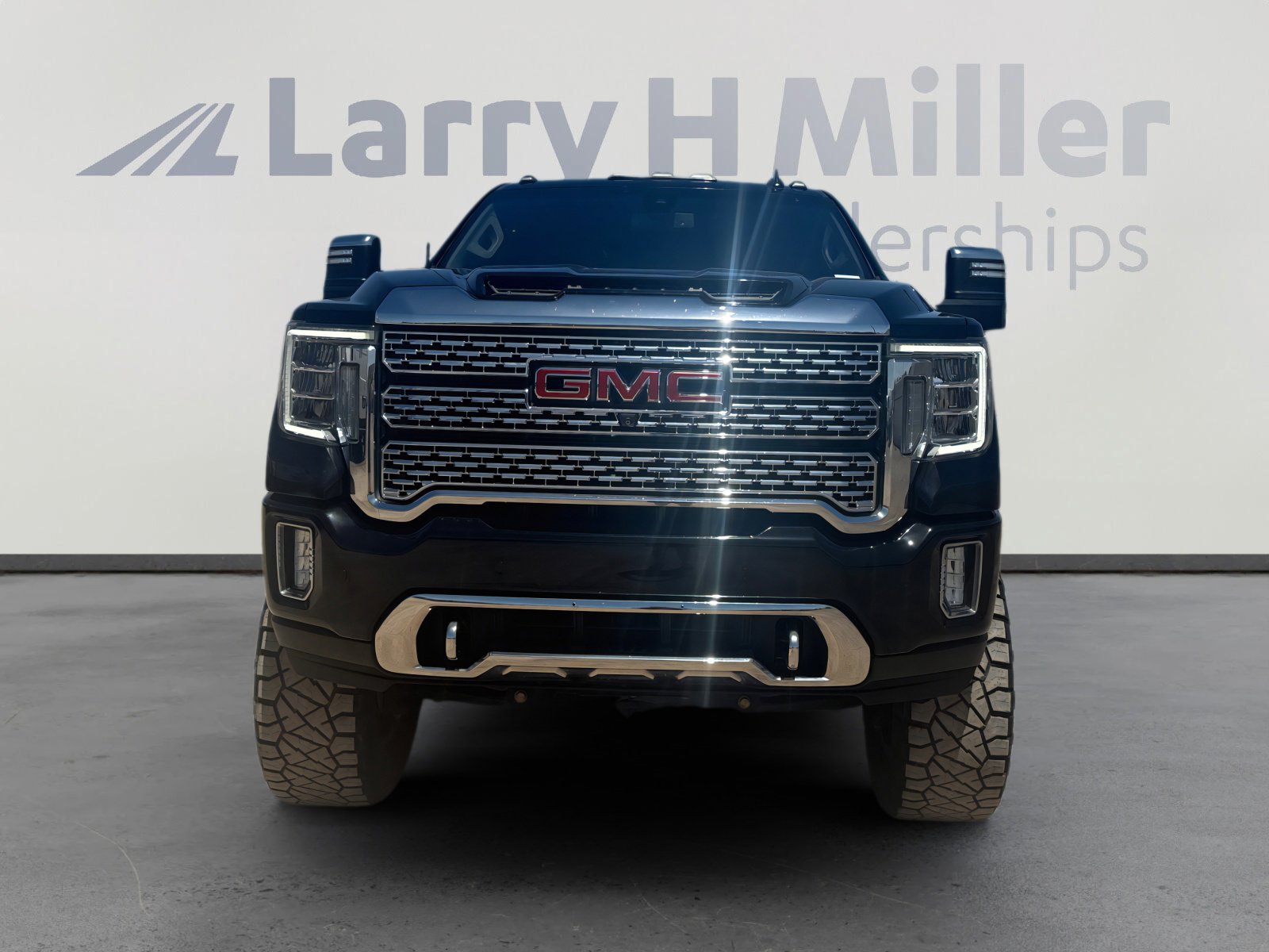 Used 2021 GMC Sierra 2500 Denali AWD/4WD image 8