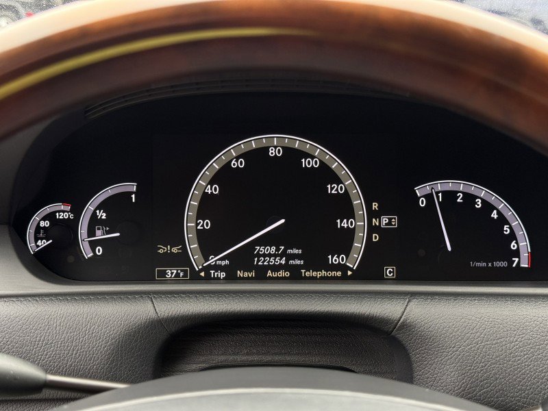 Used 2010 Mercedes-Benz CL 550 4MATIC image 17