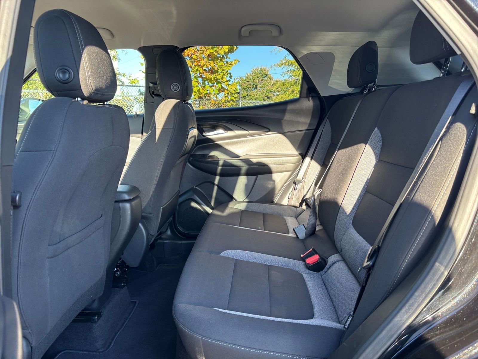 Used 2025 Chevrolet TrailBlazer LT image 23