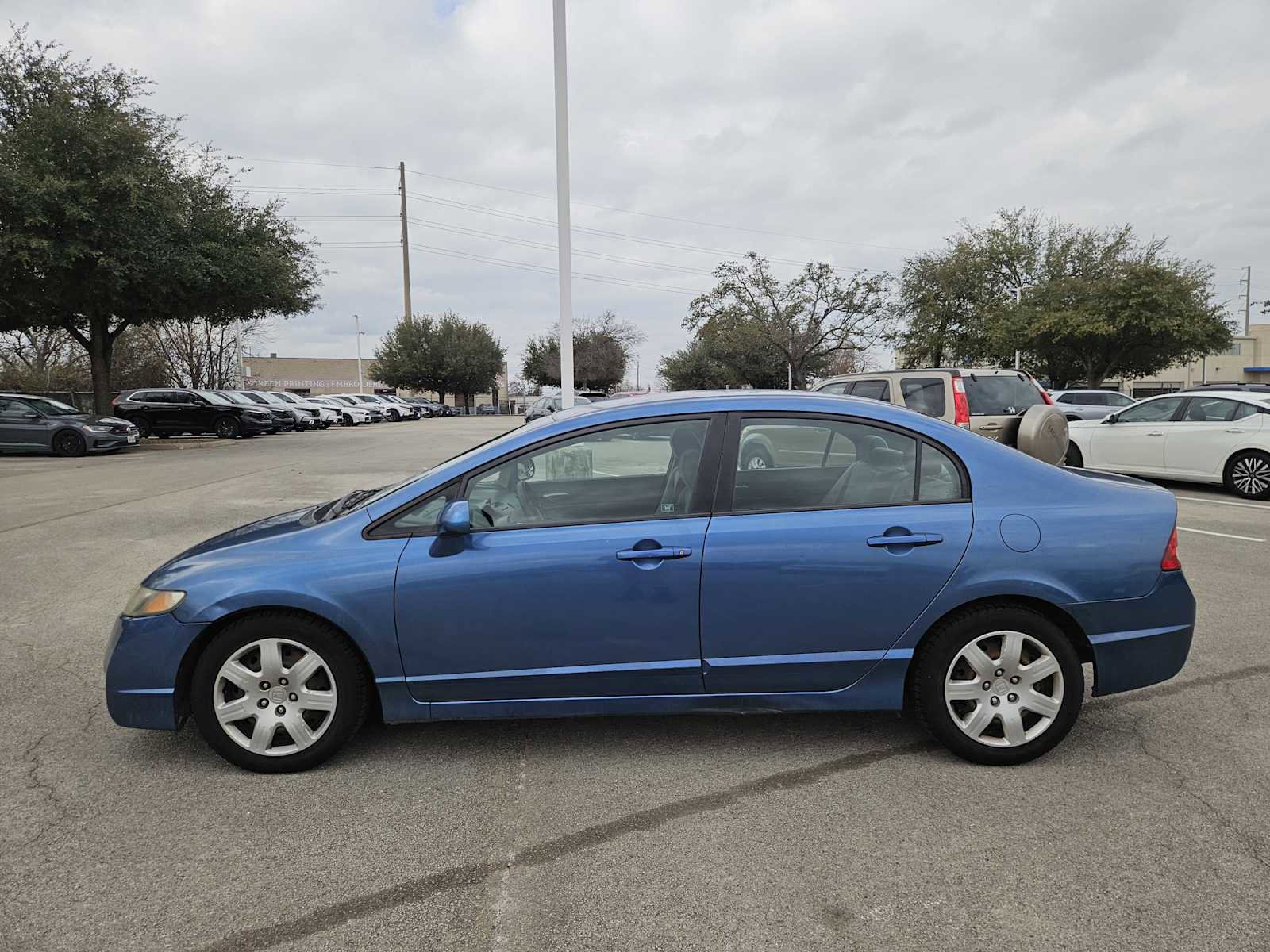 Used 2010 Honda Civic LX image 4