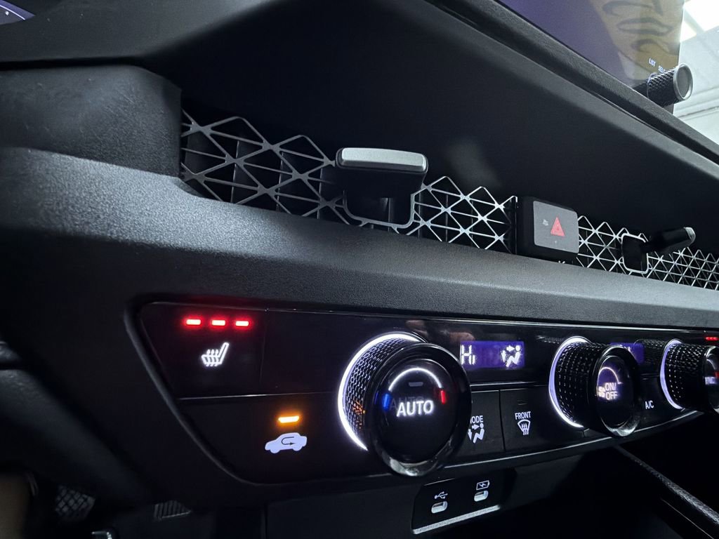 Used 2025 Honda Accord SE image 23