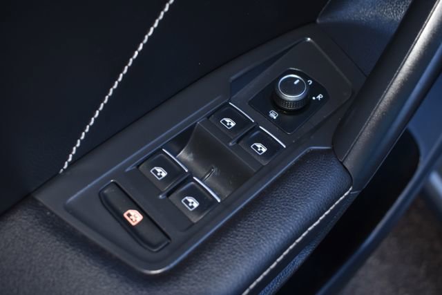 Used 2023 Volkswagen Tiguan SE R-Line image 15