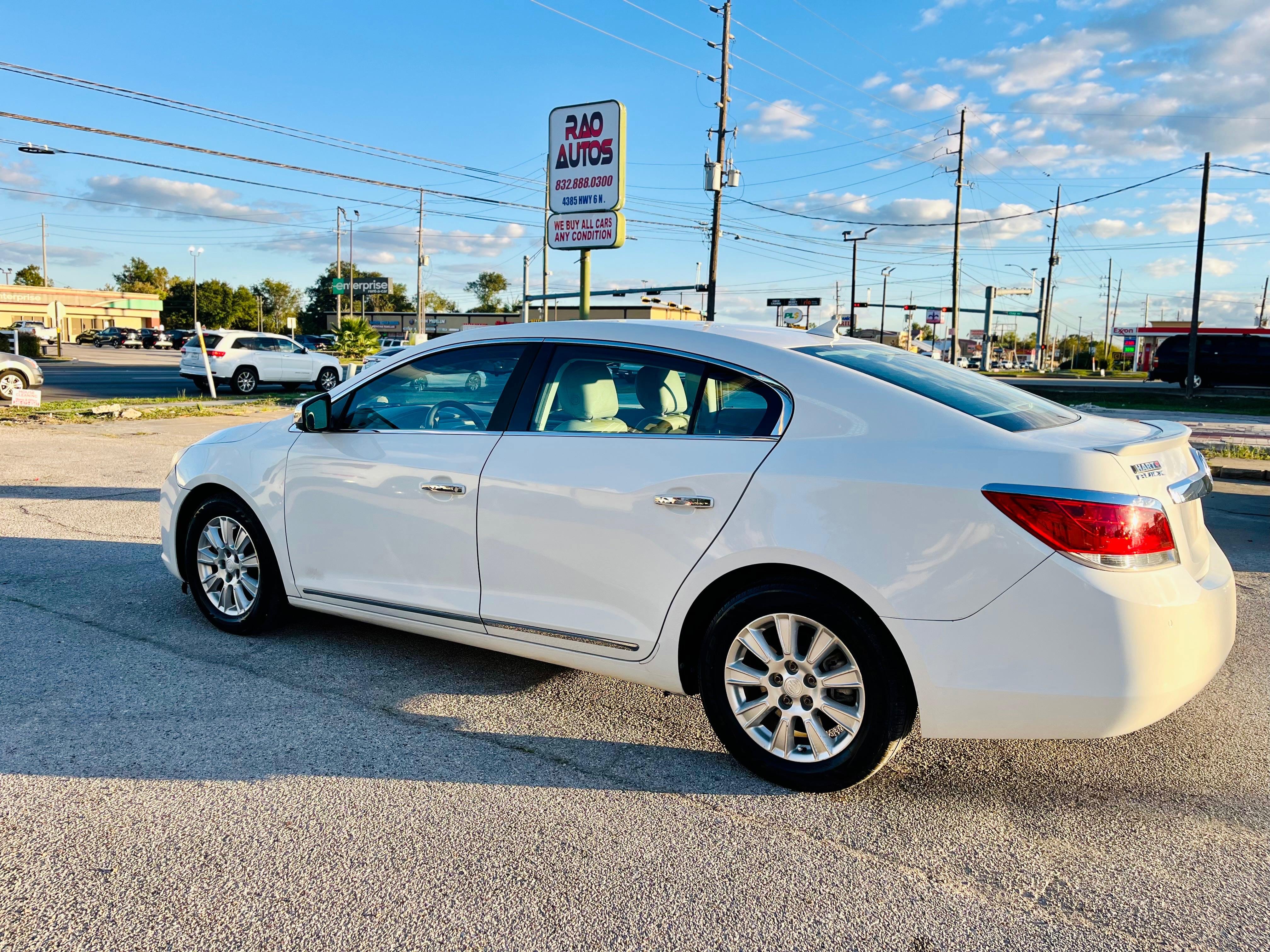 Used 2011 Buick LaCrosse CX FWD image 2