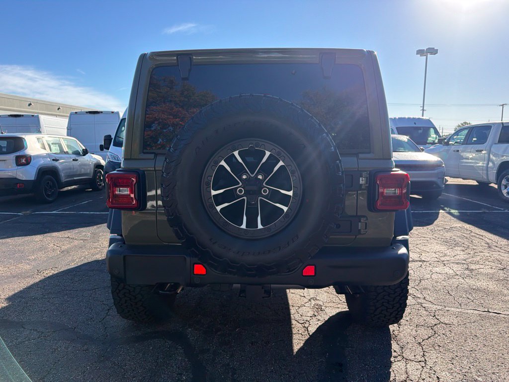 Used 2026 Jeep Wrangler Unlimited Rubicon 392 w/ Quick Order Package 27X Moab AWD/4WD image 5