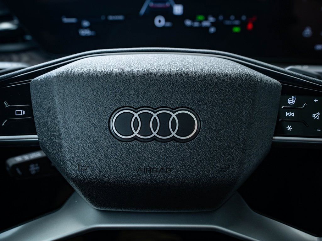 Used 2025 Audi Q5 Premium w/ Convenience Package AWD/4WD image 26