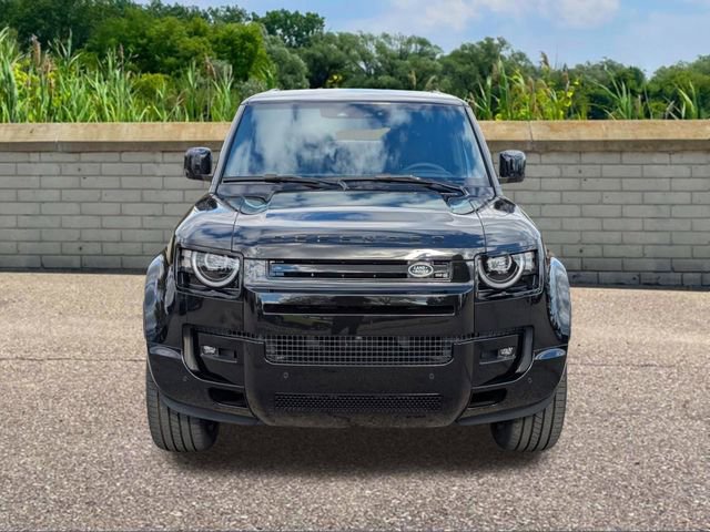 New 2026 Land Rover Defender 130 V8 image 2