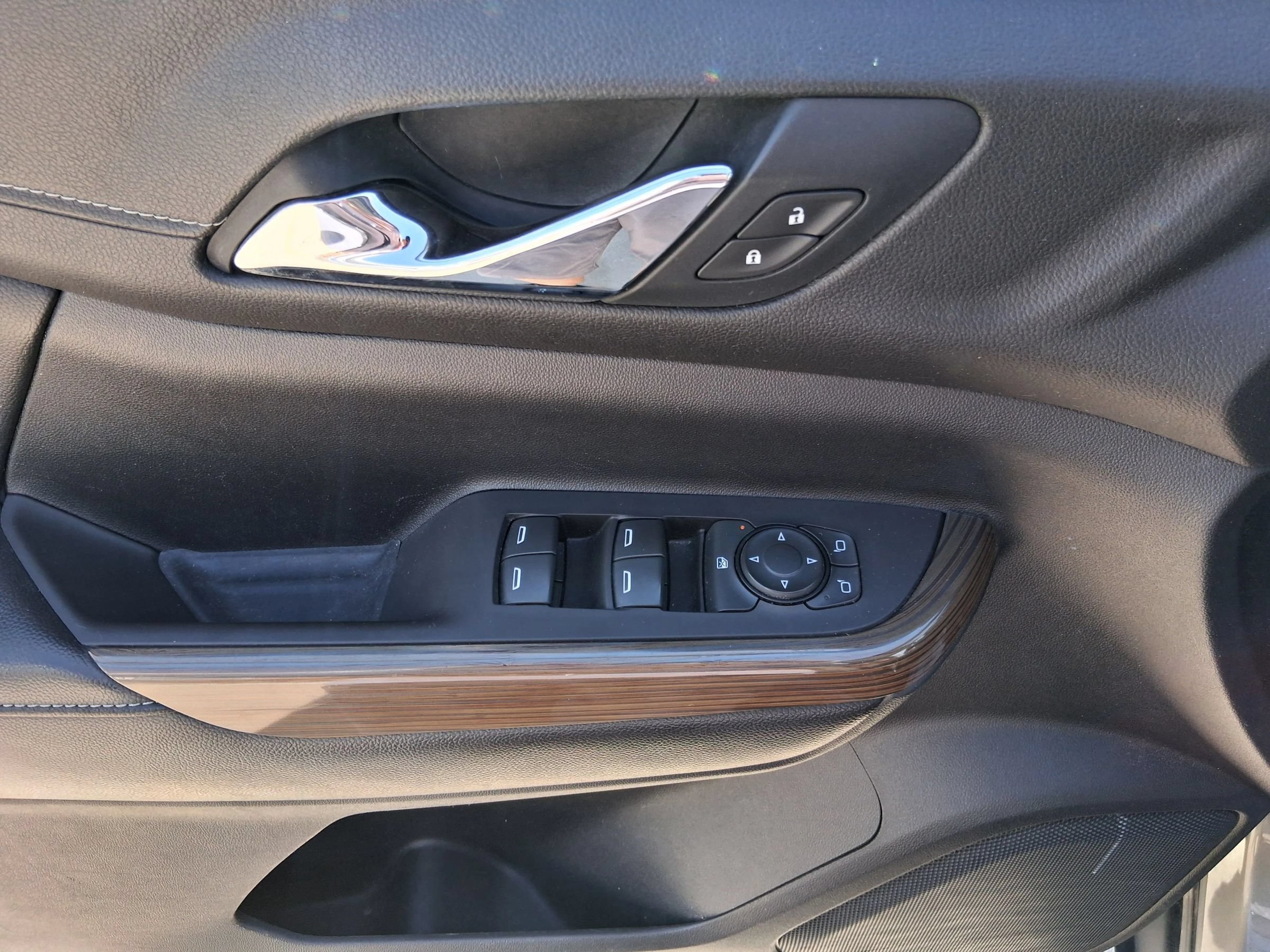 Used 2019 GMC Acadia SLE AWD/4WD image 21