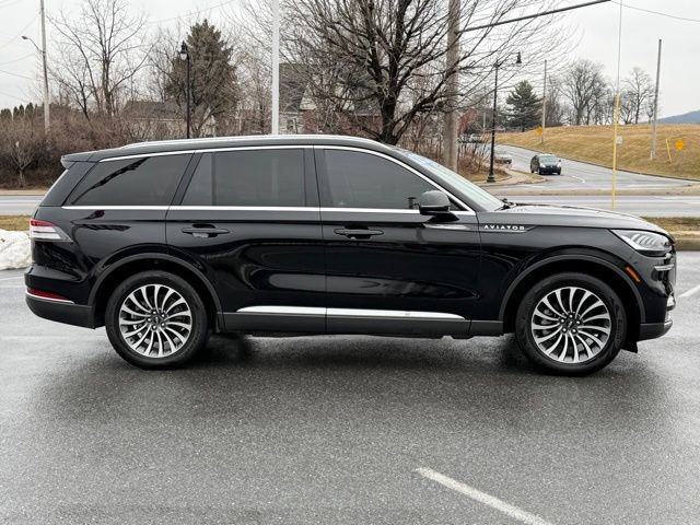 Used 2022 Lincoln Aviator AWD w/ Premium Package image 15