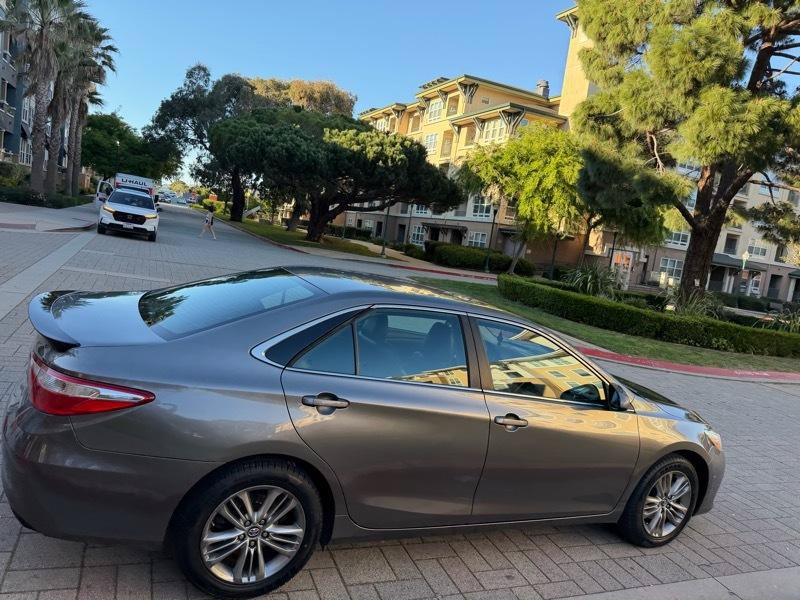 Used 2016 Toyota Camry SE FWD image 24