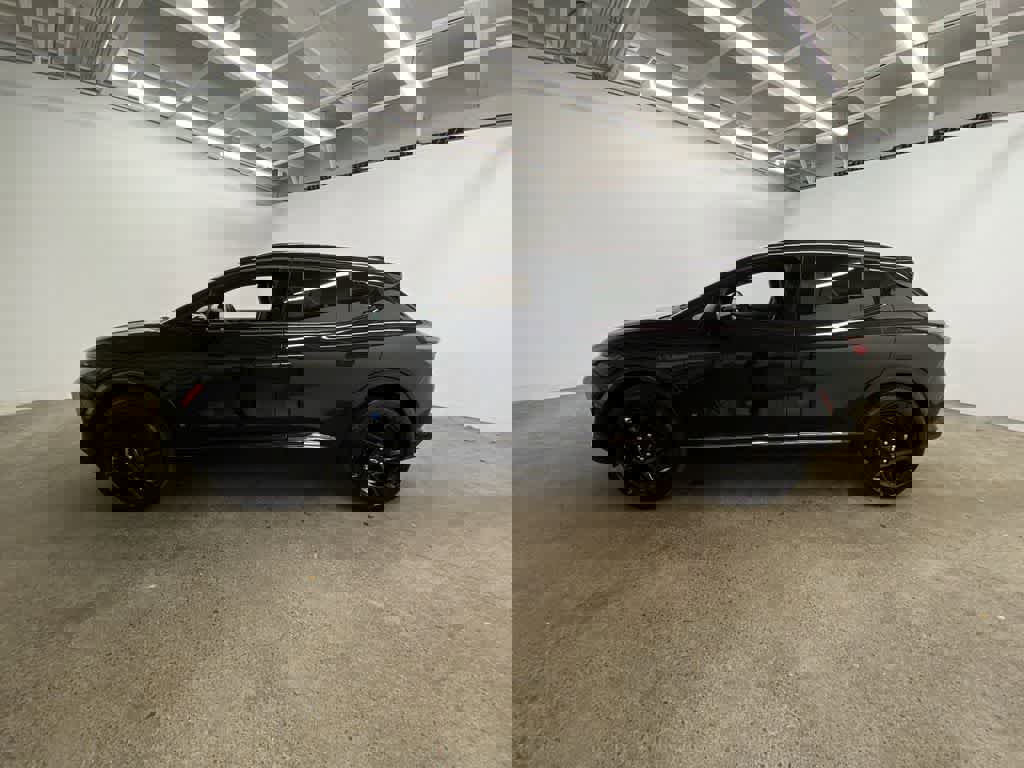 Used 2024 Chevrolet Equinox EV RS image 3