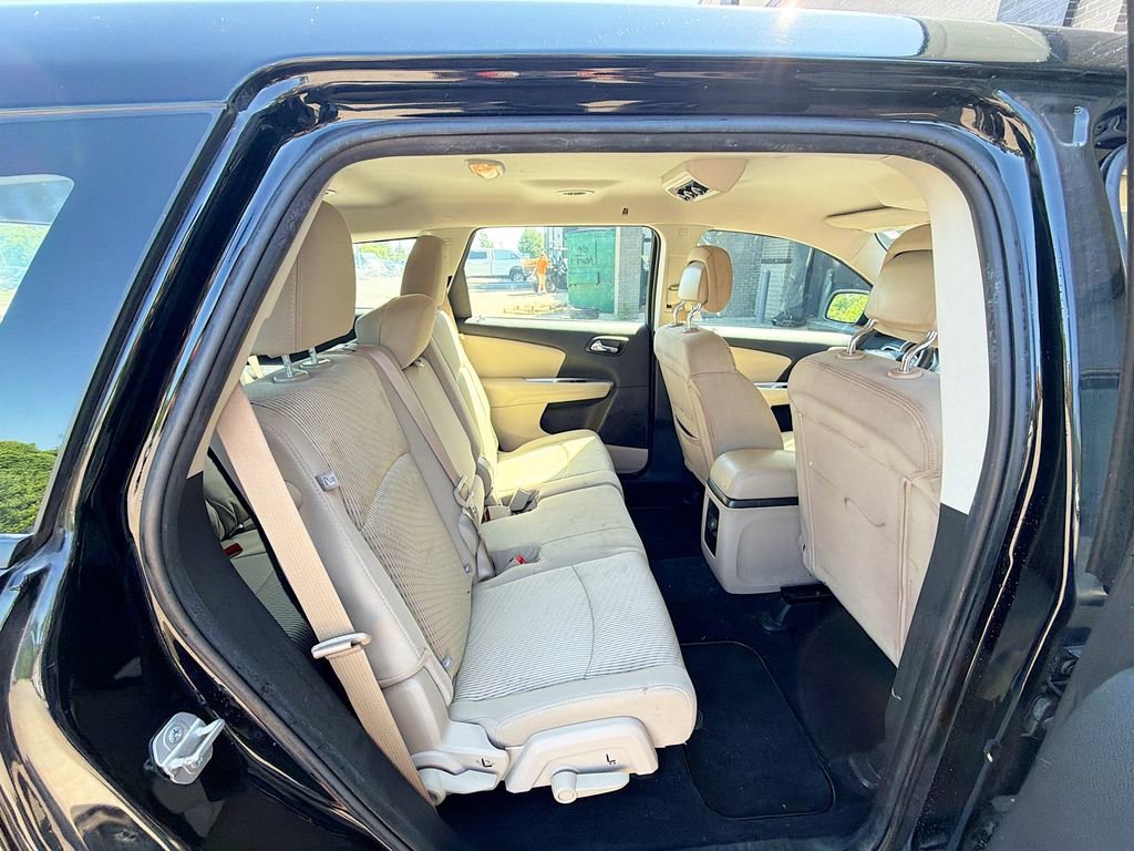 Used 2015 Dodge Journey American Value Package w/ Flexible Seating Group FWD image 24
