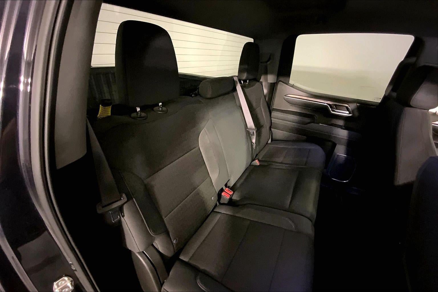 Used 2024 Chevrolet Silverado 1500 LT AWD/4WD image 23