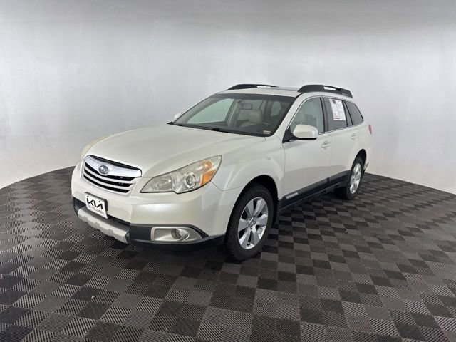Used 2011 Subaru Outback 2.5i Limited image 5