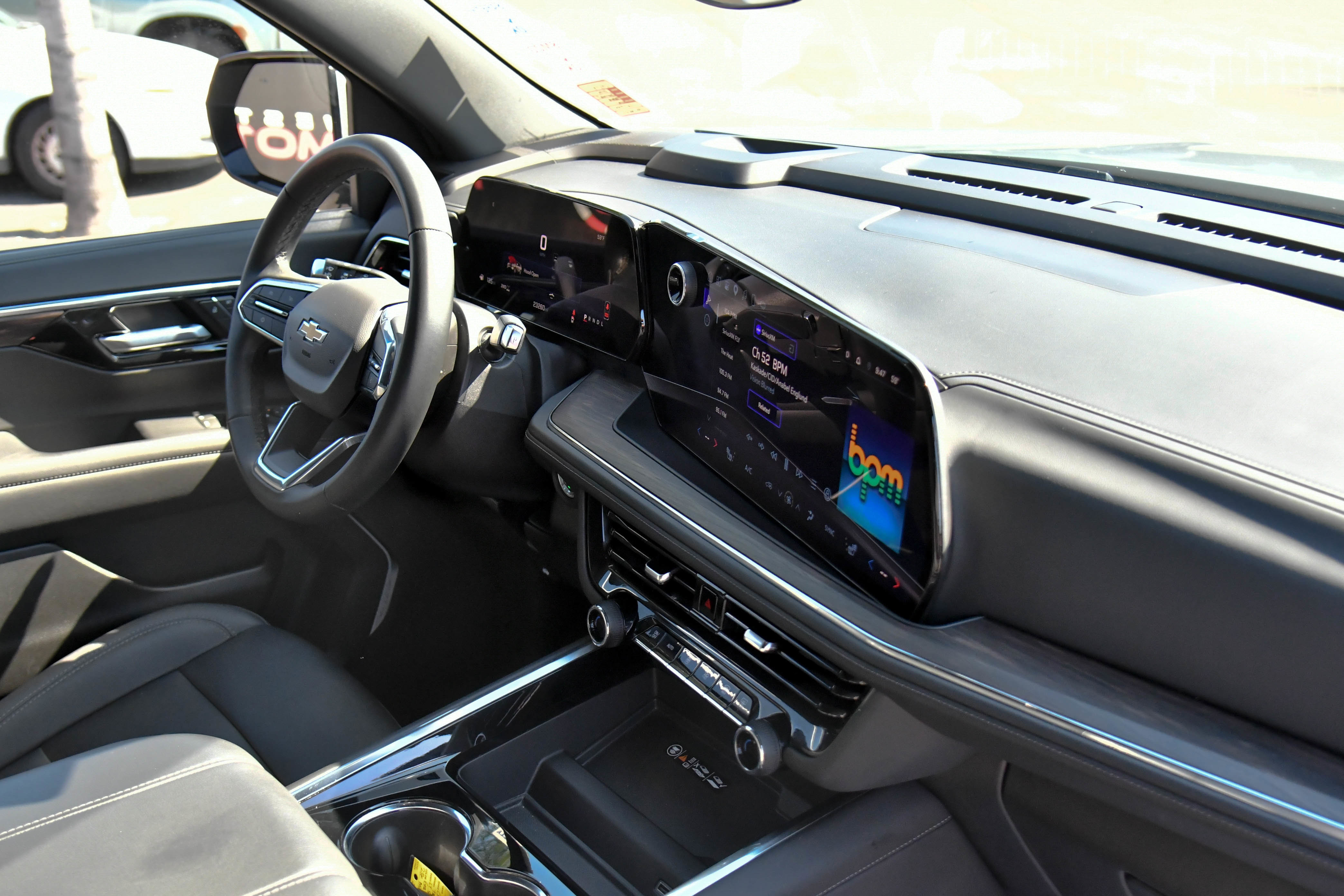 Used 2025 Chevrolet Tahoe LT AWD/4WD image 57