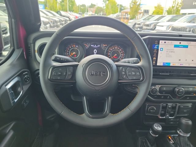 Used 2024 Jeep Gladiator Sport AWD/4WD image 12