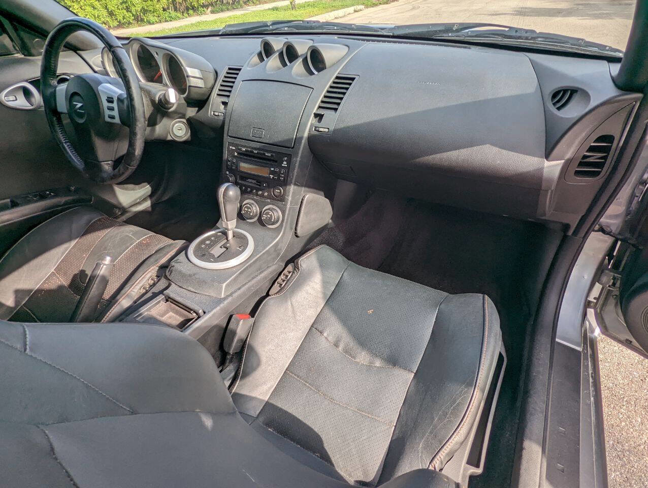 Used 2004 Nissan 350Z Touring image 15