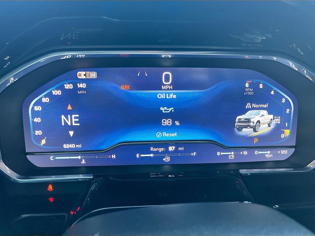 Used 2025 Chevrolet Silverado 1500 LT Trail Boss w/ Convenience Package II image 12