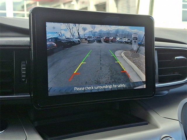 Used 2022 Ford Explorer XLT w/ Equipment Group 202A image 18