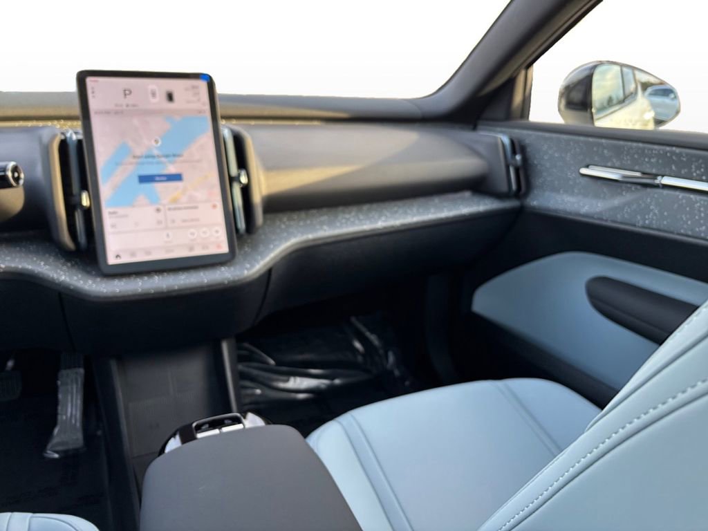 New 2026 Volvo EX30 Ultra image 9