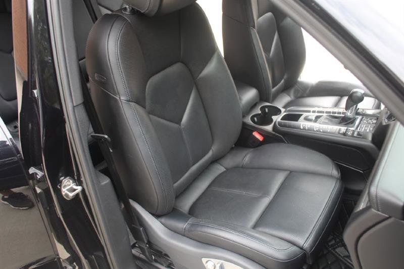 Used 2016 Porsche Macan S image 15