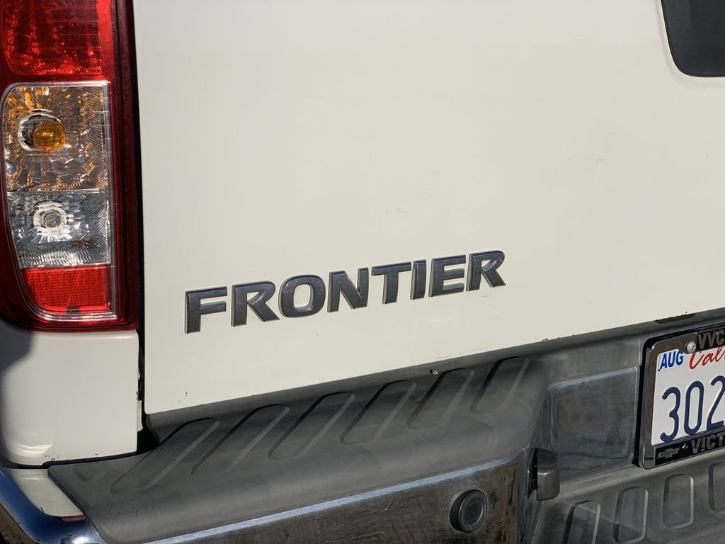 Used 2013 Nissan Frontier SV w/ SV Value Truck Pkg image 30