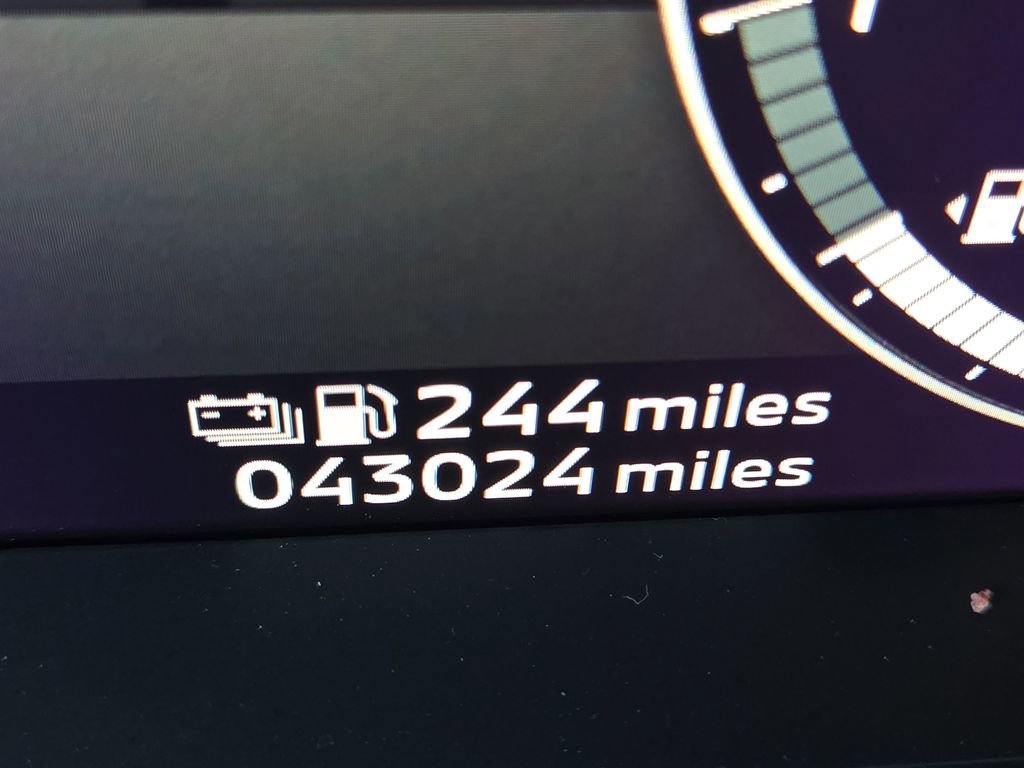 Used 2023 Mitsubishi Outlander LE image 21