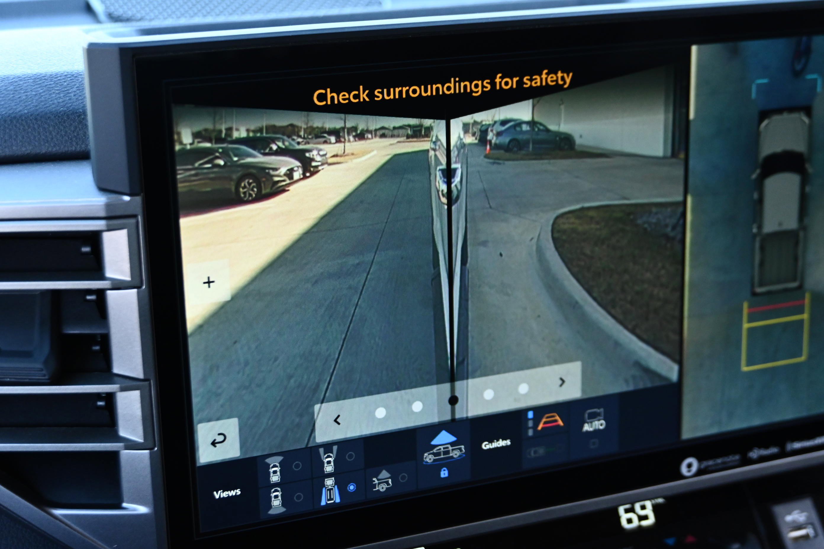 Used 2024 Toyota Tundra Limited image 33