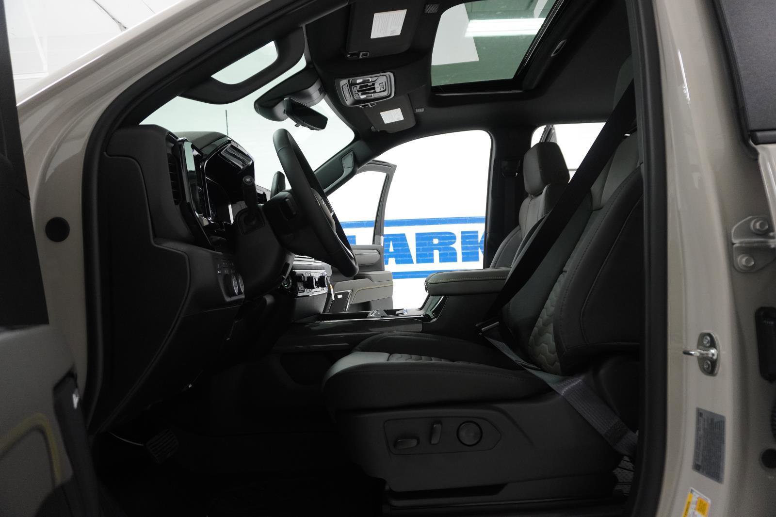 New 2026 Chevrolet Silverado 2500 ZR2 w/ LPO, Dark Essentials Package image 13