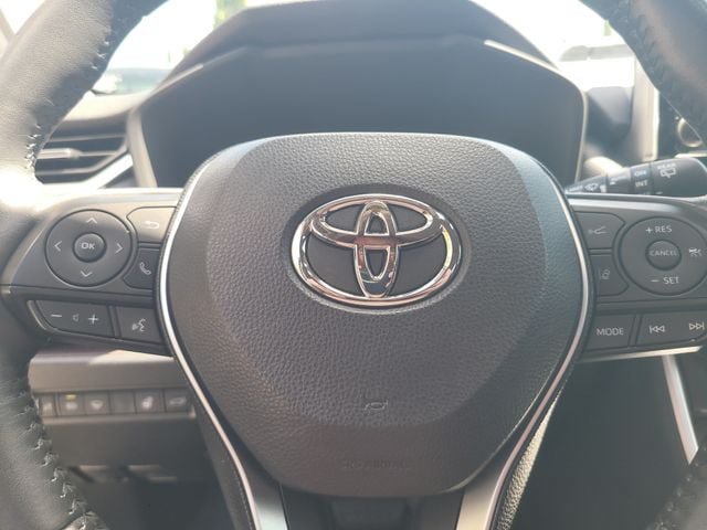 Used 2019 Toyota RAV4 Limited w/ Cold Weather Package AWD/4WD image 13