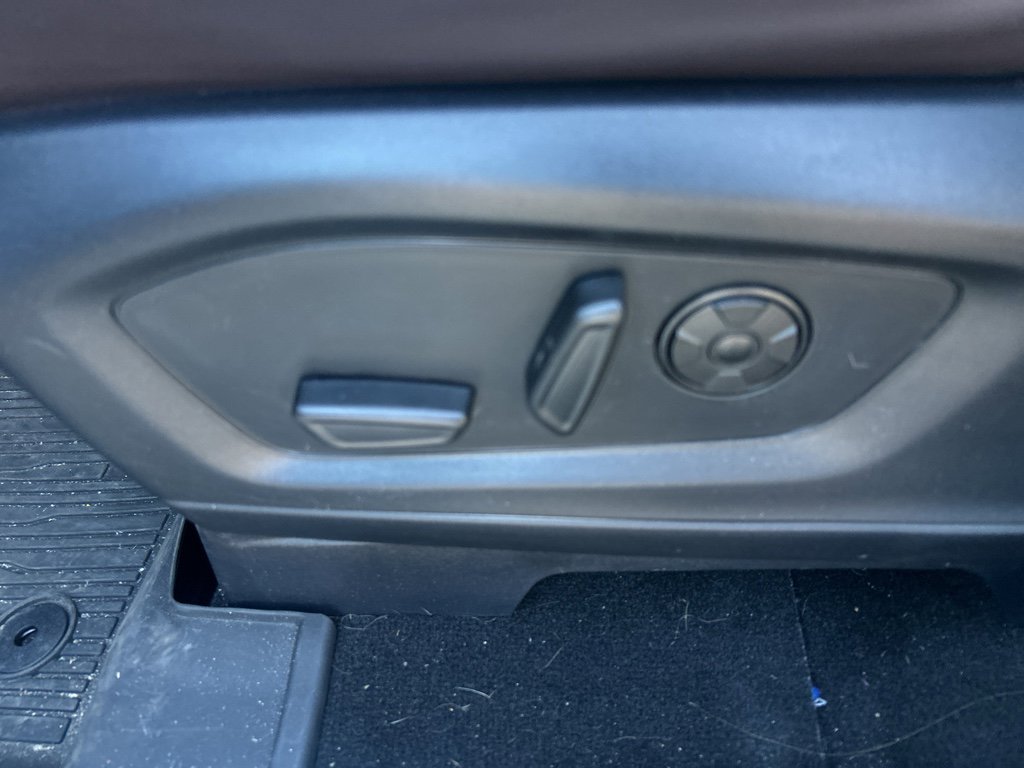 Used 2025 Ford Explorer Platinum image 28