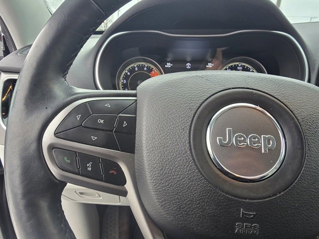 Used 2019 Jeep Cherokee Limited image 28