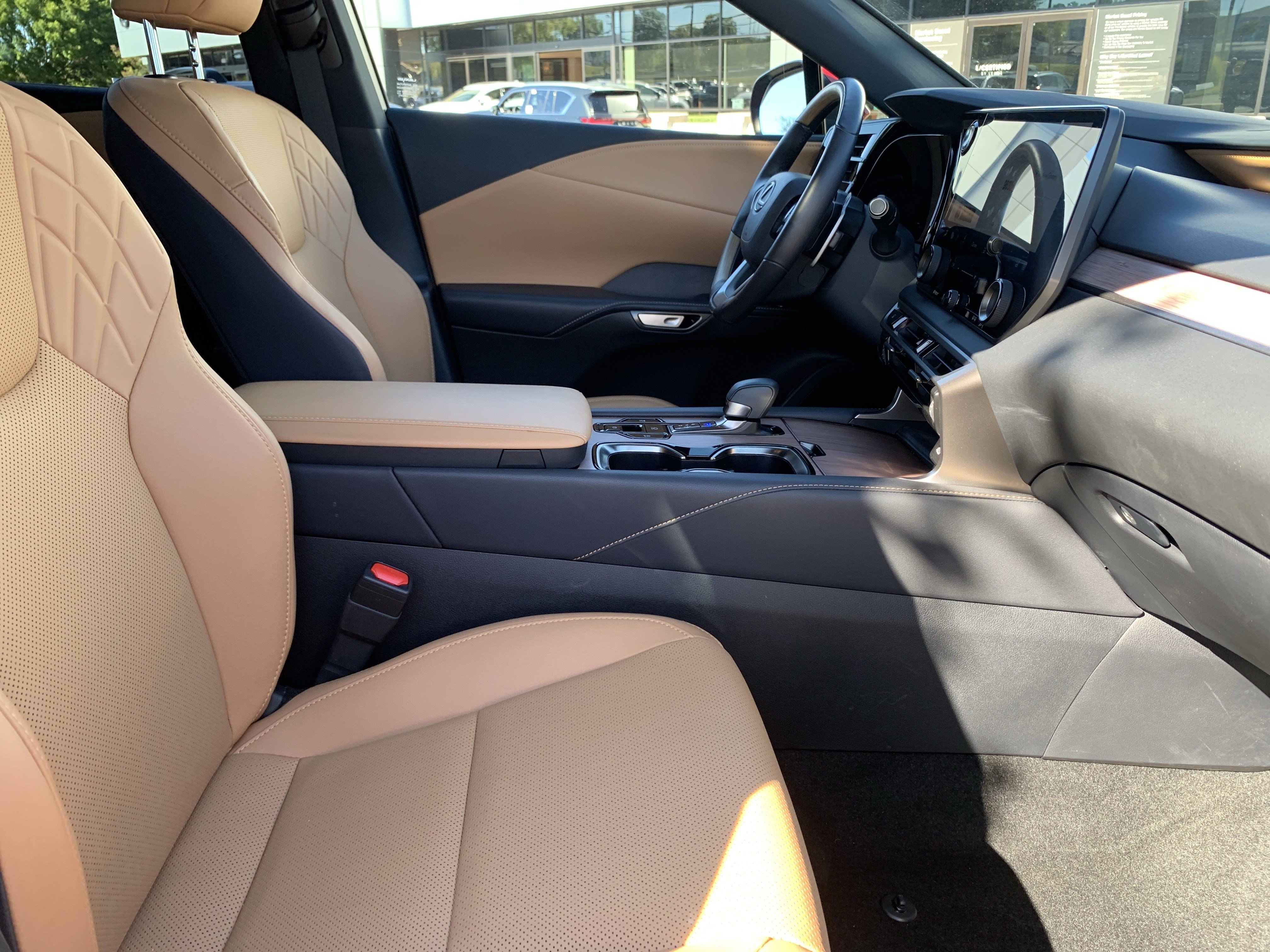 Certified 2026 Lexus RX 350 Premium w/ Accessory Package (Z1) FWD image 35