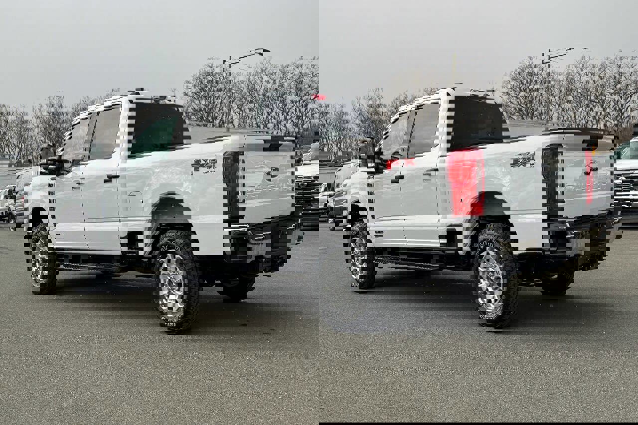 Used 2024 Ford F250 XLT w/ FX4 Off-Road Package image 5