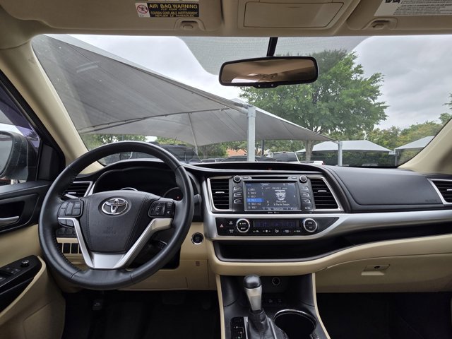 Used 2015 Toyota Highlander XLE AWD/4WD image 15