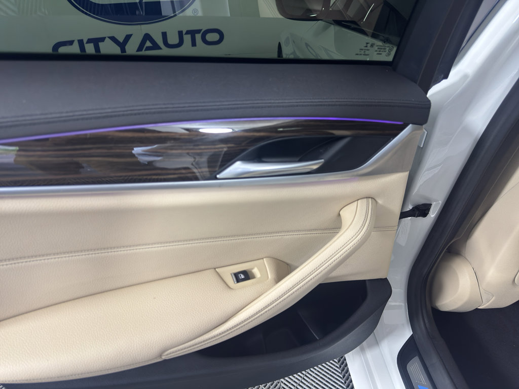 Used 2020 BMW 540i w/ M Sport Package RWD image 31