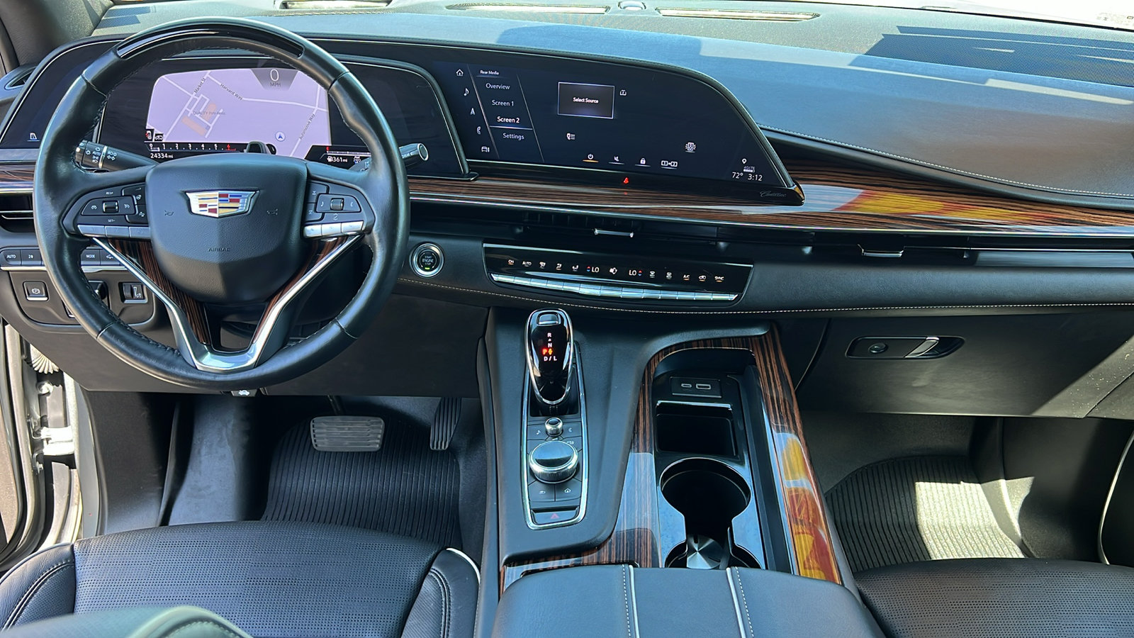 Used 2024 Cadillac Escalade ESV Premium Luxury w/ Performance Package AWD/4WD image 20