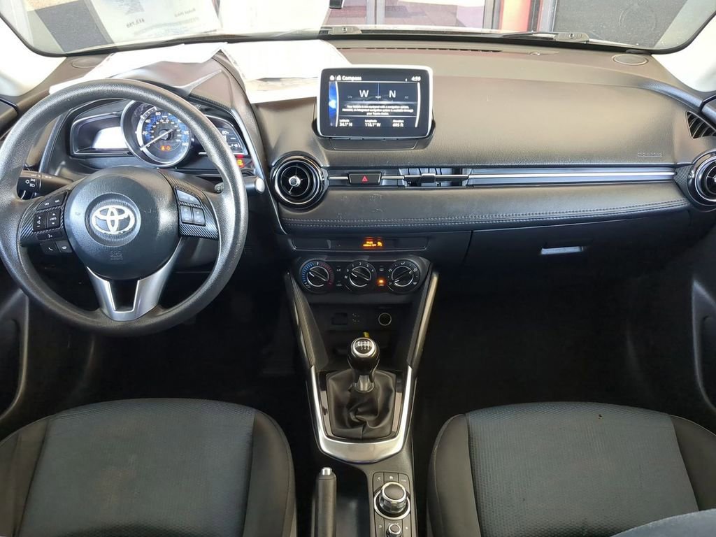Used 2017 Toyota Yaris iA image 22