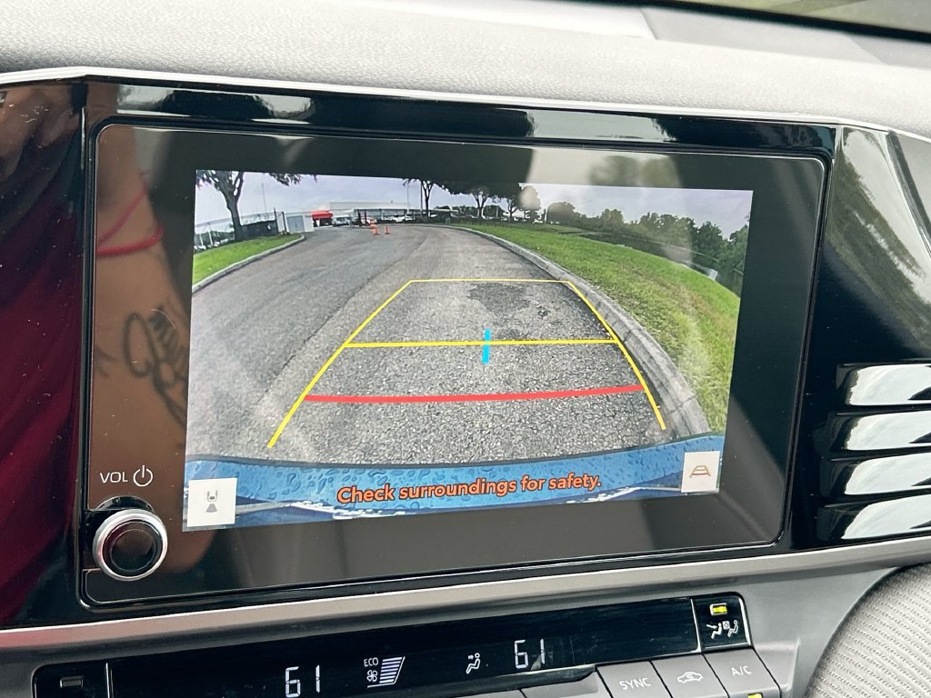 Used 2025 Toyota Camry SE FWD image 24