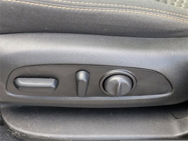 Used 2021 GMC Terrain SLE w/ Driver Convenience Package image 20