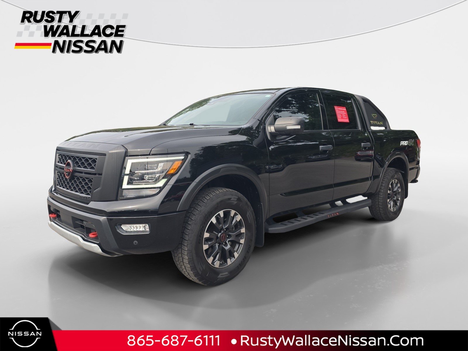Used 2024 Nissan Titan PRO-4X w/ Pro-4x Convenience Package