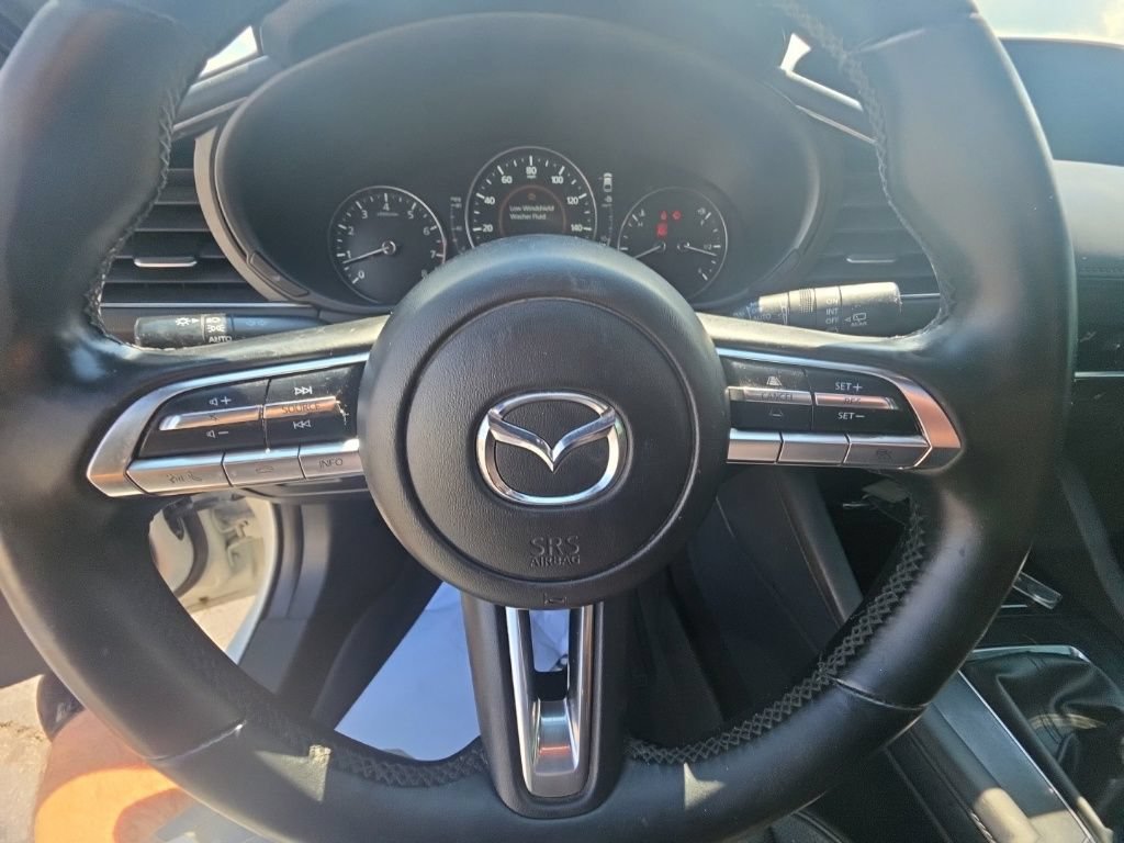 Used 2019 MAZDA MAZDA3 Hatchback FWD image 16