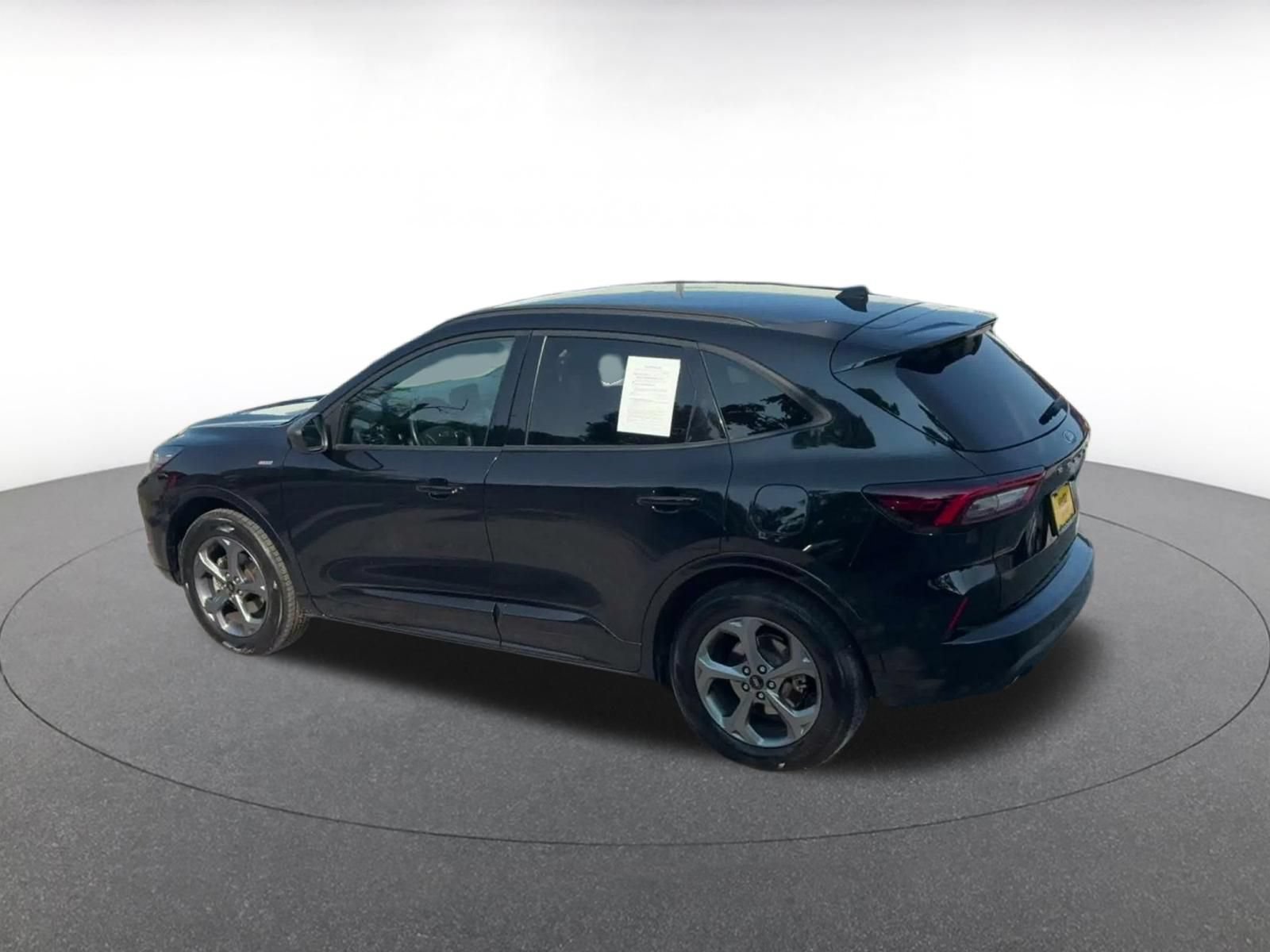 Used 2024 Ford Escape ST-Line AWD/4WD image 9