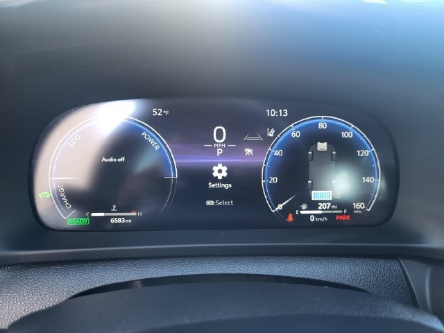 Used 2025 Toyota Crown Signia AWD/4WD image 16