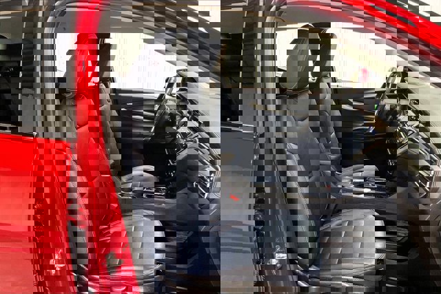 Used 2023 Chevrolet Bolt EUV LT w/ Convenience Package image 7