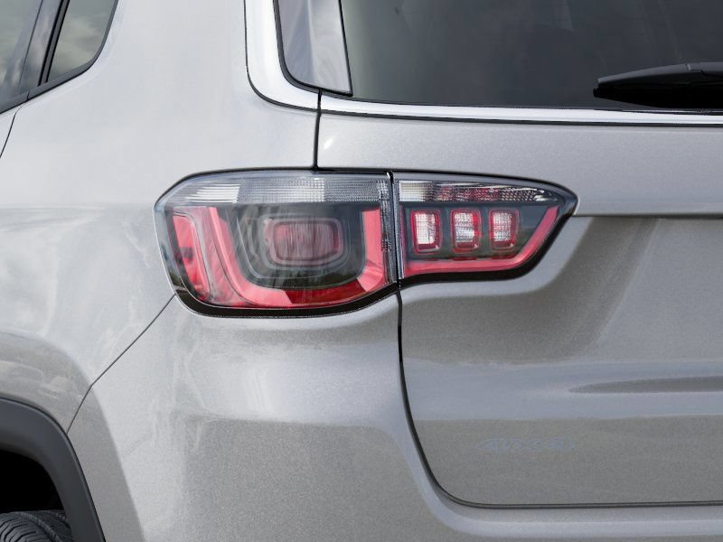 New 2026 Jeep Compass Latitude AWD/4WD image 10