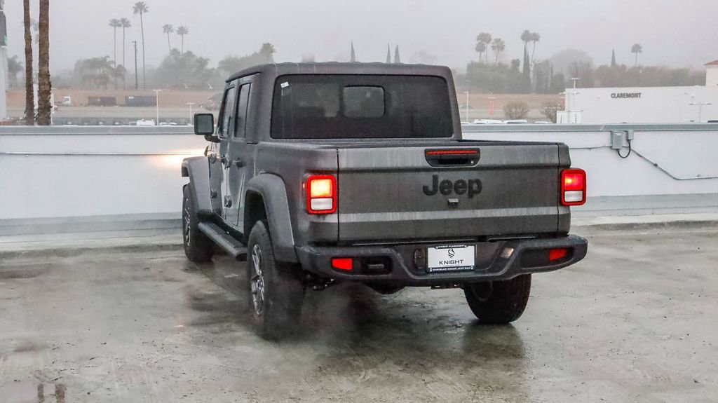 New 2026 Jeep Gladiator Sport image 7